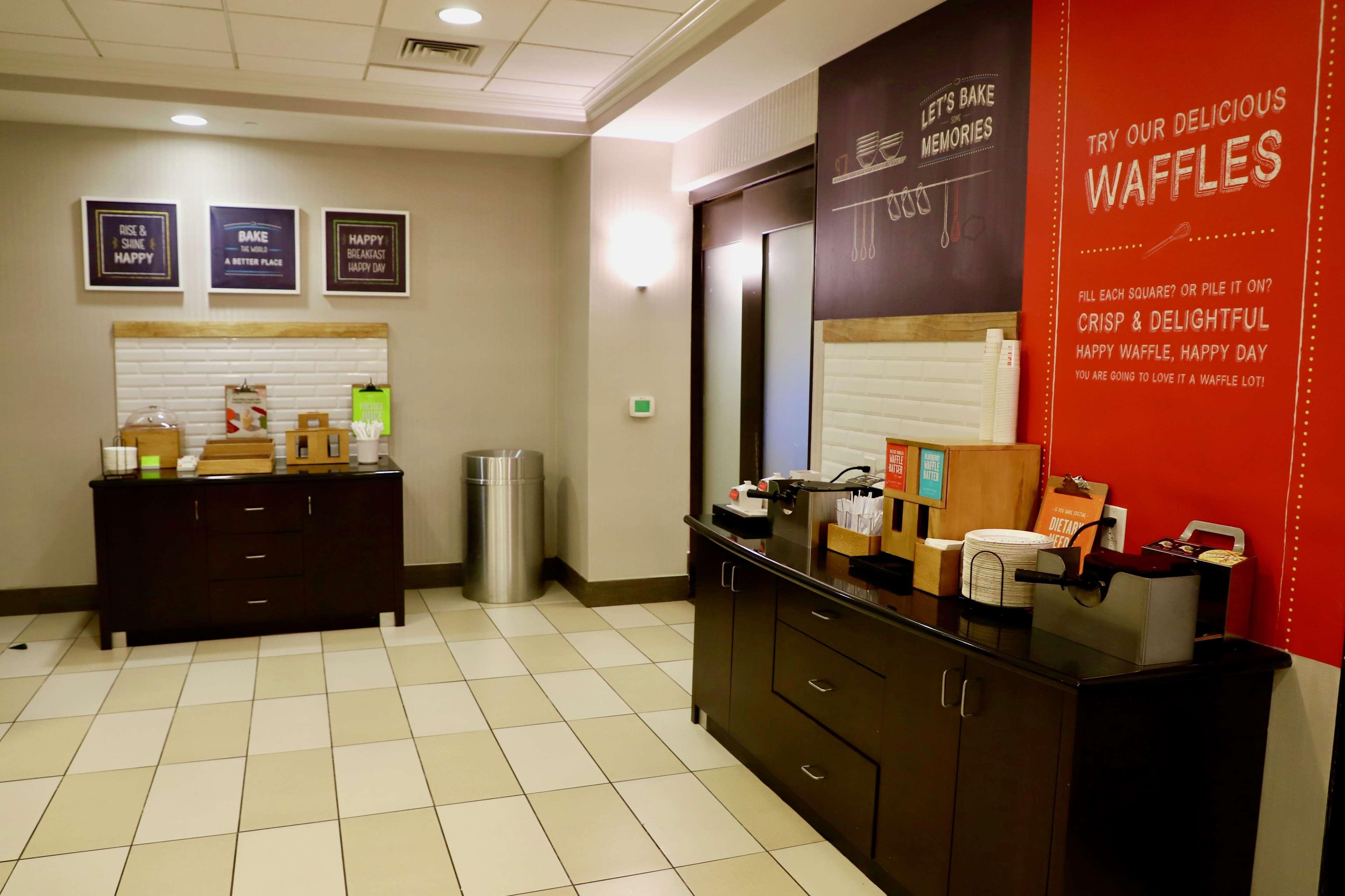 Warrington Hampton Inn Doylestown מראה חיצוני תמונה