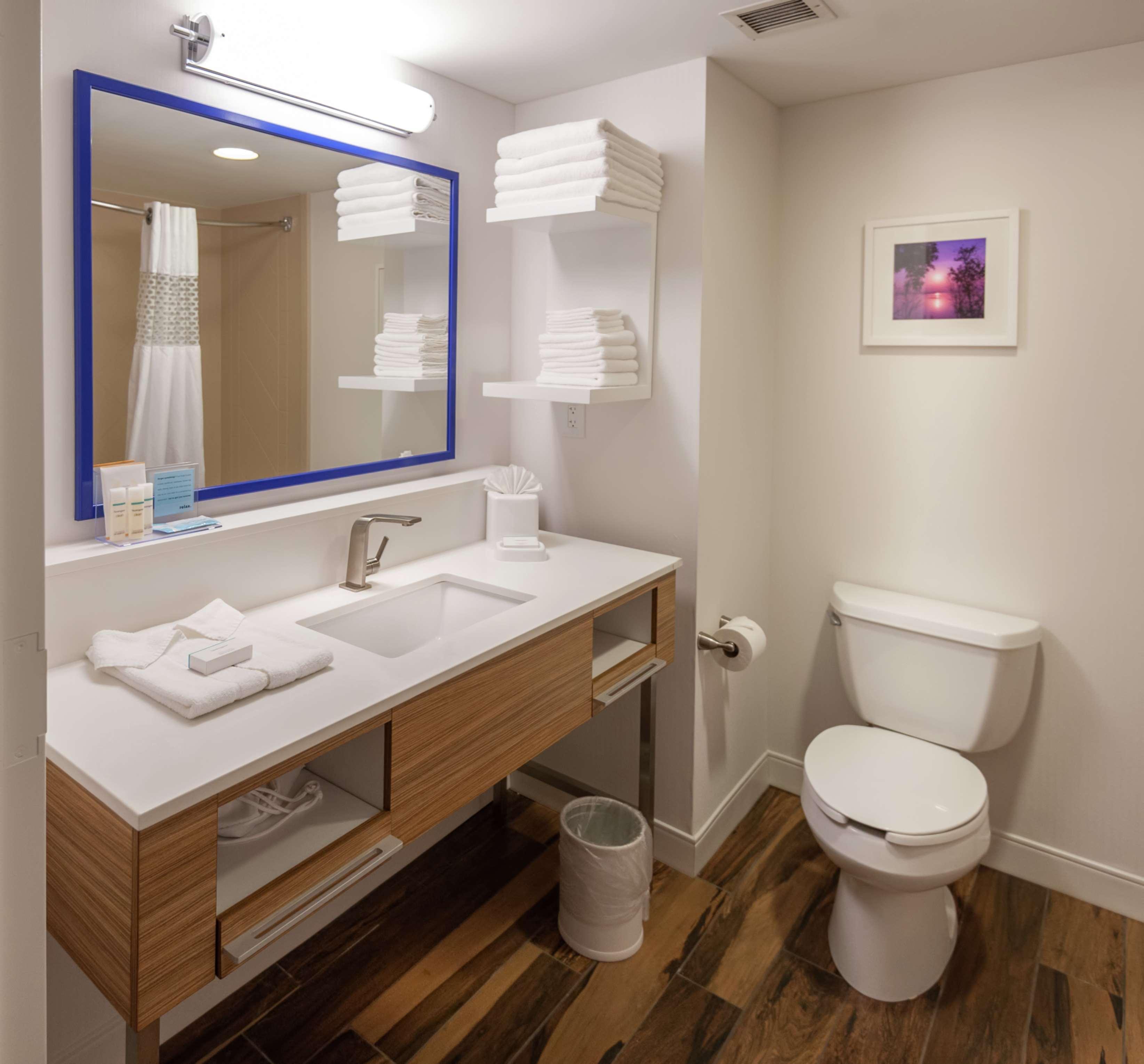 Warrington Hampton Inn Doylestown מראה חיצוני תמונה