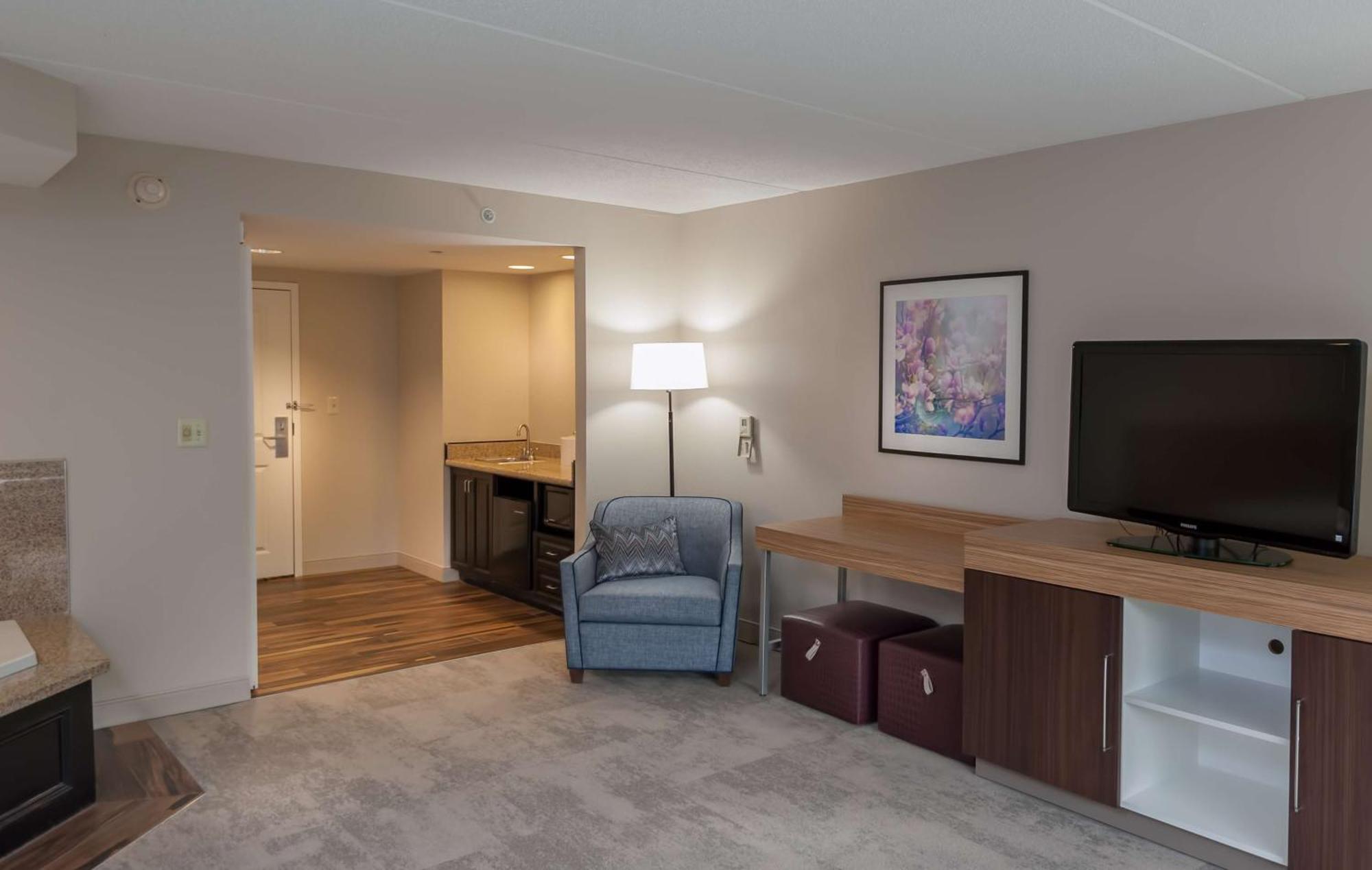 Warrington Hampton Inn Doylestown מראה חיצוני תמונה
